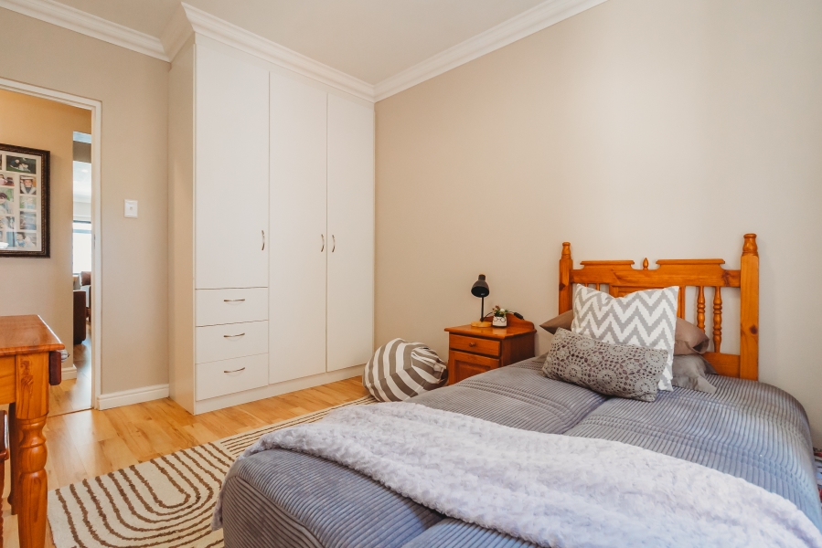 5 Bedroom Property for Sale in Panorama Western Cape